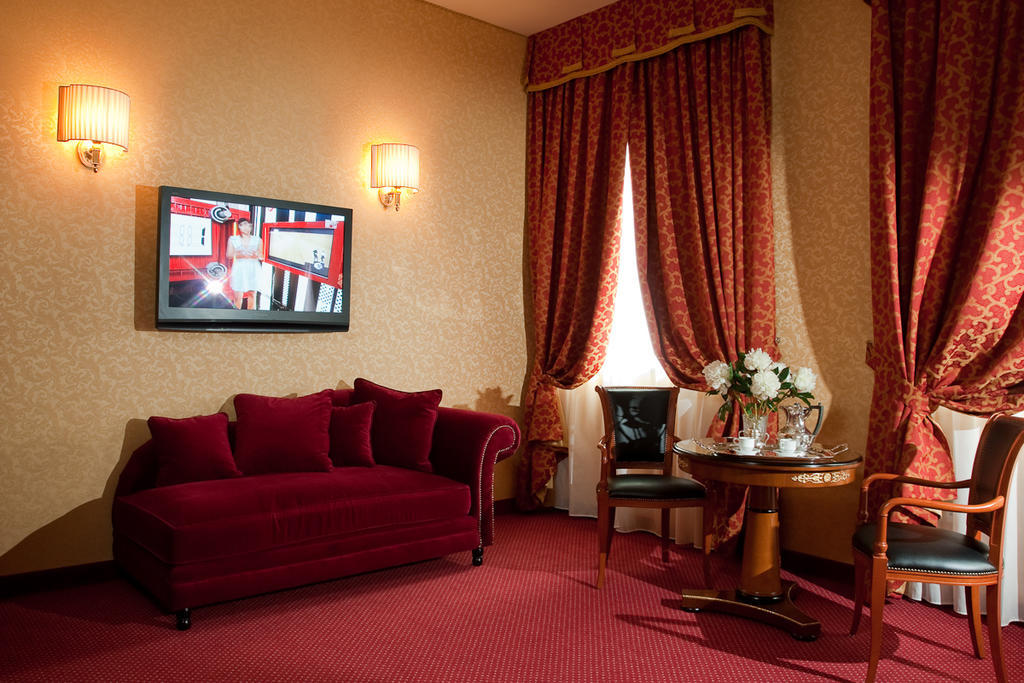 Hotel Maxim Anzola dell'Emilia Room photo