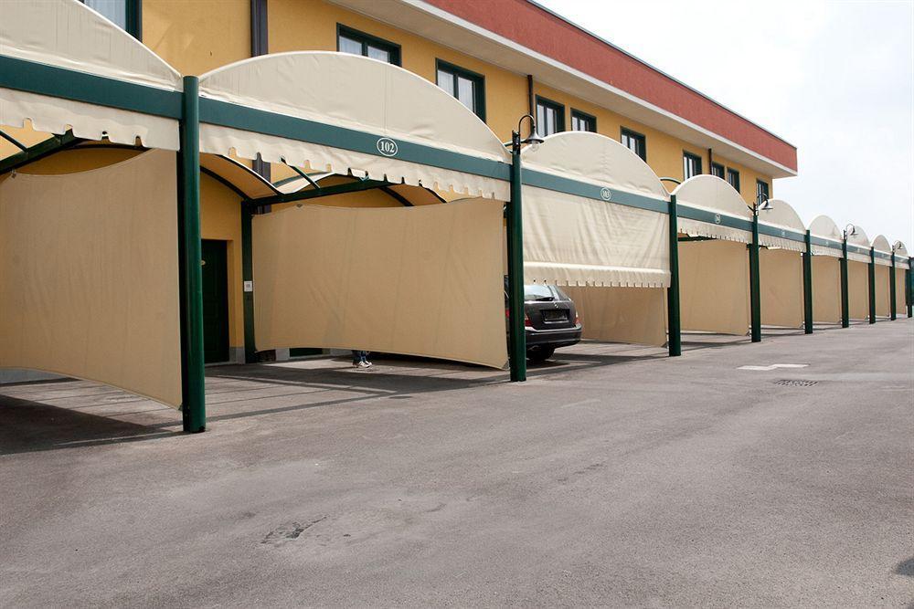 Hotel Maxim Anzola dell'Emilia Exterior photo